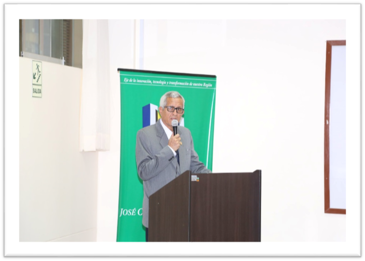 Inauguración del evento de capacitación docente denominado “Enfoques de la Investigación Científica”, por parte del Rector de la universidad, Dr. Daniel Gustavo Adolfo Reinoso Rodríguez