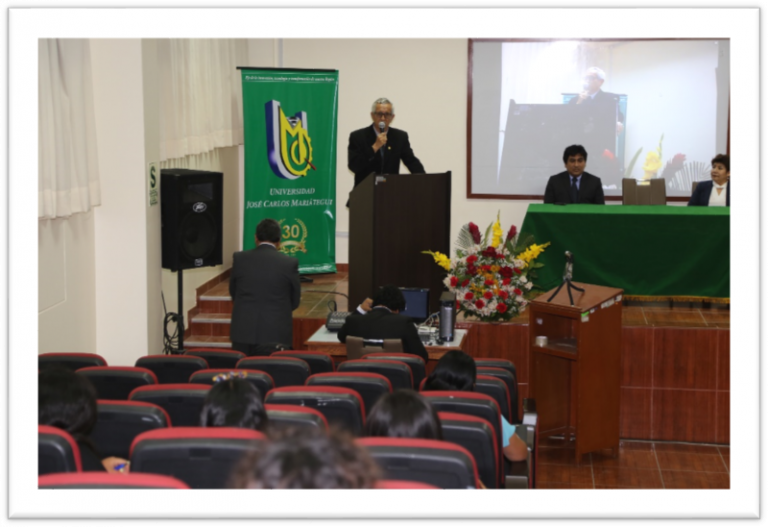 Inauguración del evento de capacitación docente denominado “Enfoques de la Investigación Científica”, por parte del Sr. Rector de la UJCM, Dr. Daniel Gustavo Adolfo Reinoso Rodríguez.